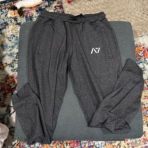 A7 joggers